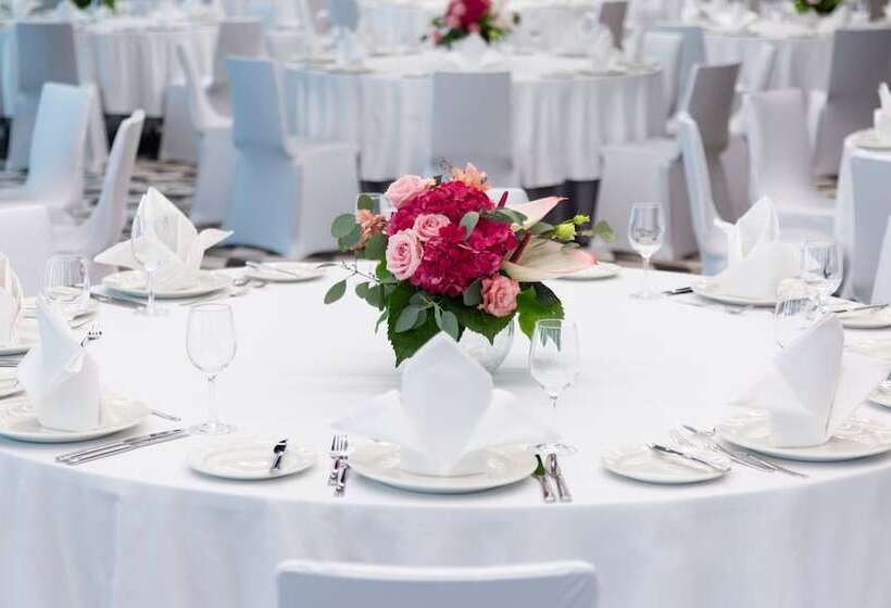 Azimut Hotel Smolenskaya Moscow