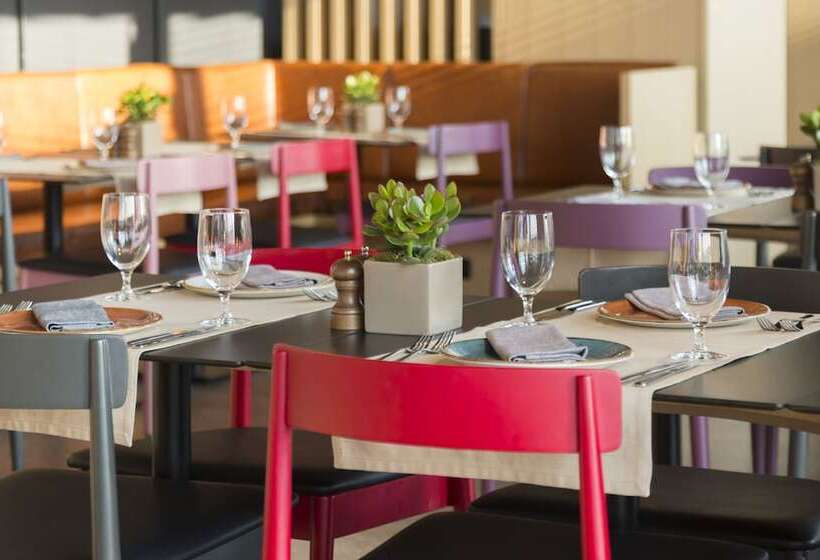 Azimut Hotel Smolenskaya Moscow