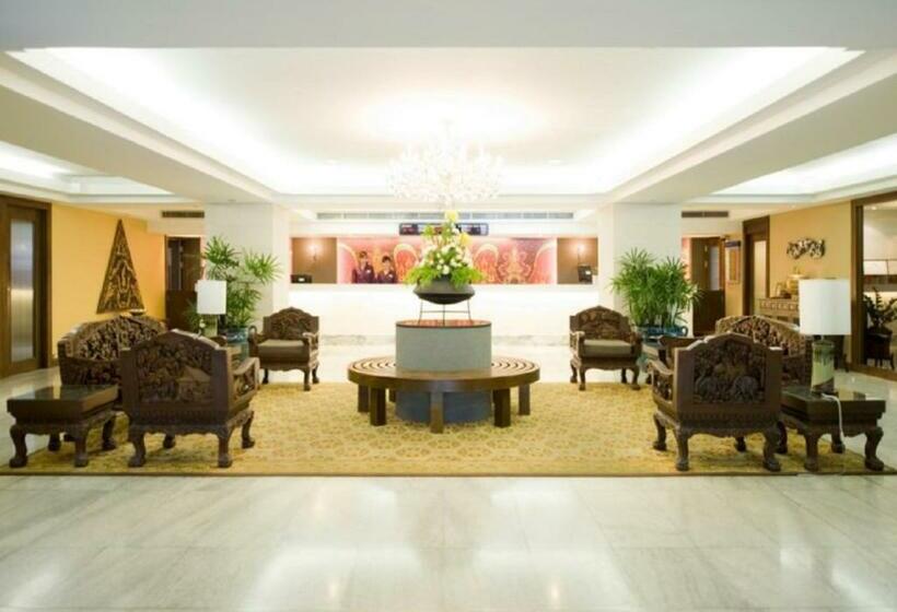 هتل Bangkok Centre