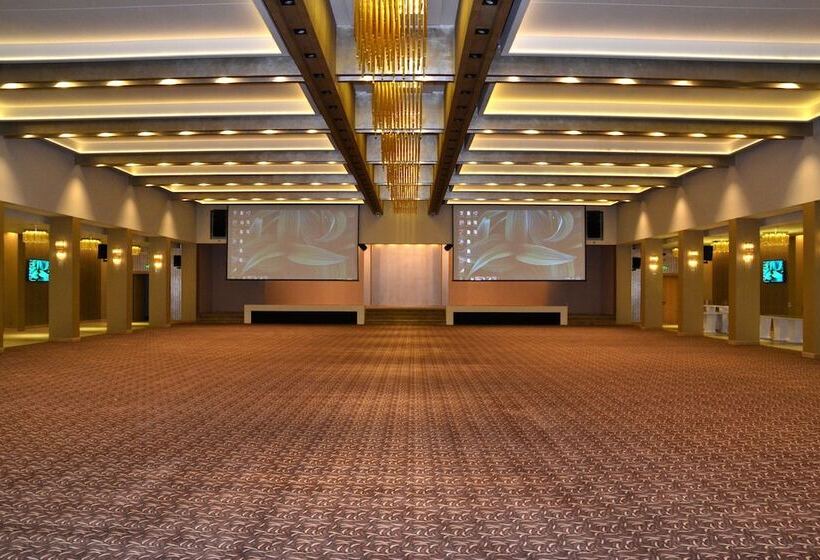 هتل Carlton Al Moaibed