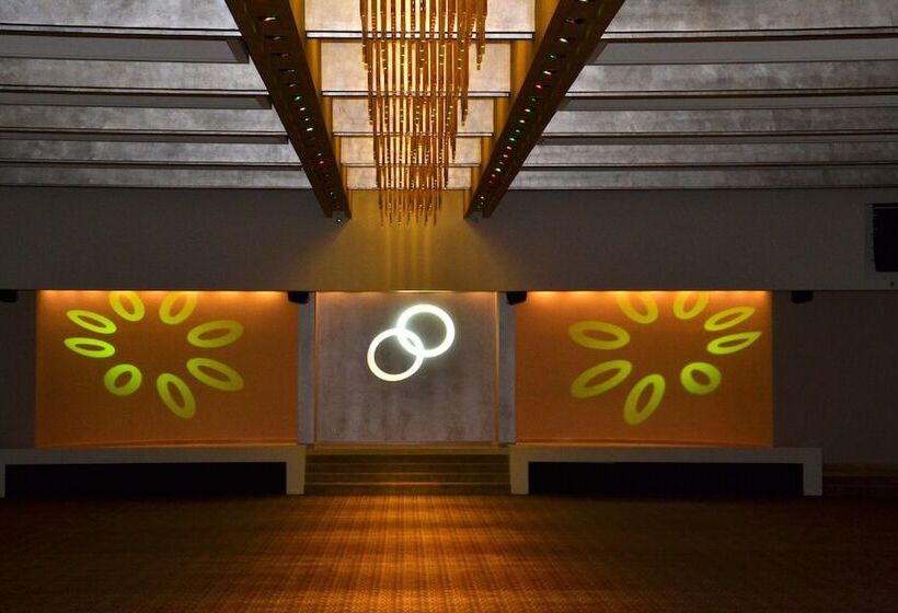 هتل Carlton Al Moaibed