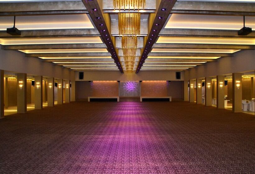 هتل Carlton Al Moaibed