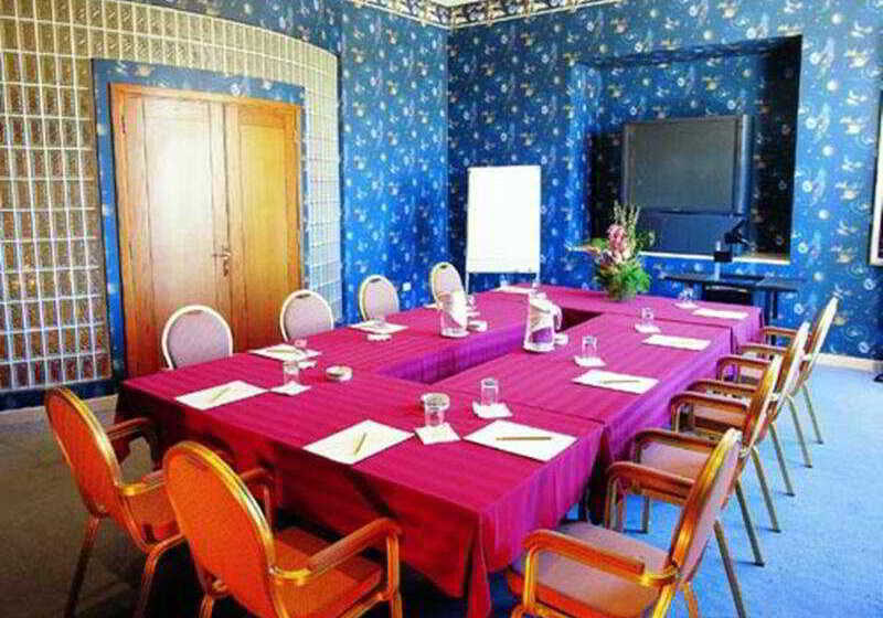 هتل Carlton Al Moaibed