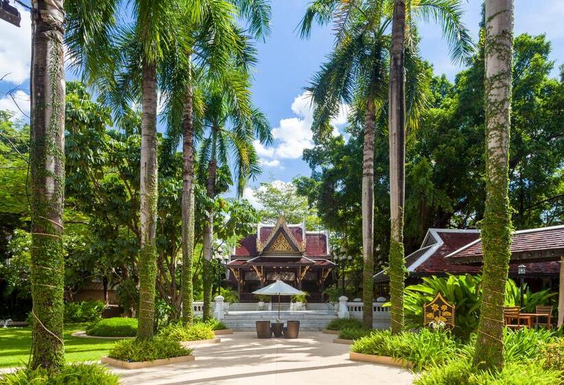 호텔 Centara Grand At Central Plaza Ladprao Bangkok