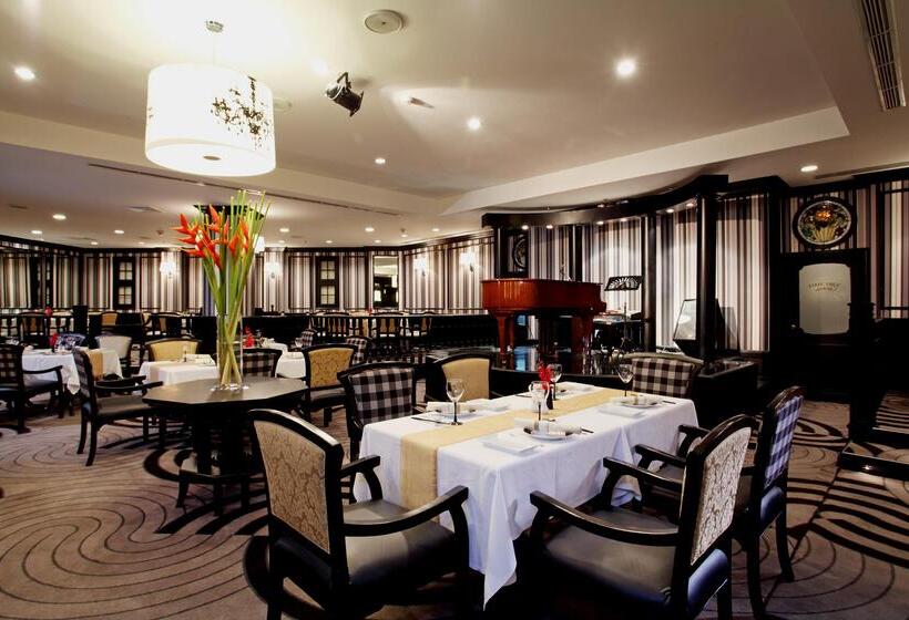 호텔 Centara Grand At Central Plaza Ladprao Bangkok