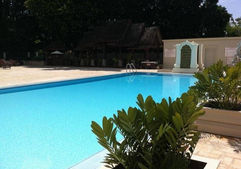 Отель Chiangmai Plaza