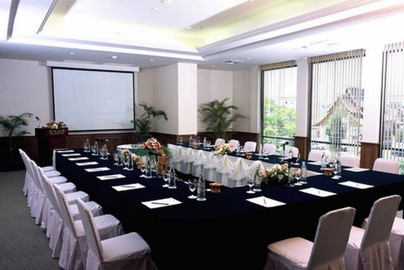 Отель Chiangmai Plaza