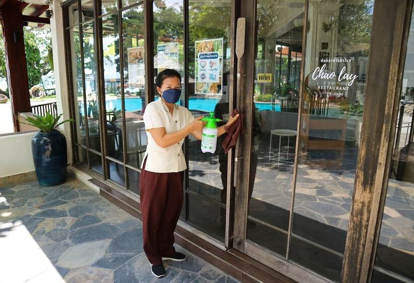 Cosy Beach Hotel   Sha Extra Plus