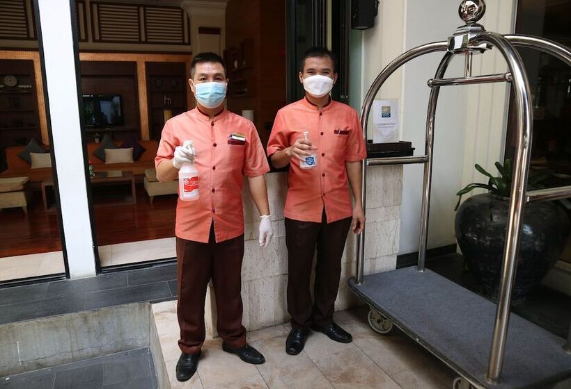 Cosy Beach Hotel   Sha Extra Plus