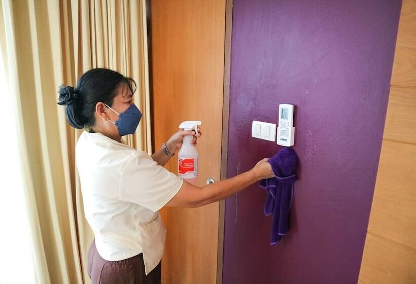 Cosy Beach Hotel   Sha Extra Plus