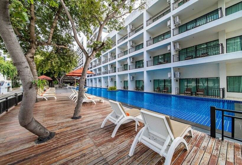 Cosy Beach Hotel   Sha Extra Plus