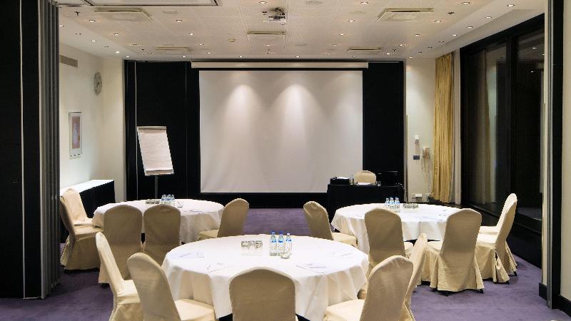 בית מלון כפרי Crowne Plaza Helsinki   Hesperia, An Ihg