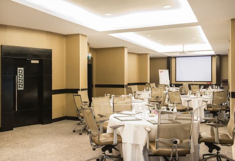 酒店 Crowne Plaza Jeddah, An Ihg