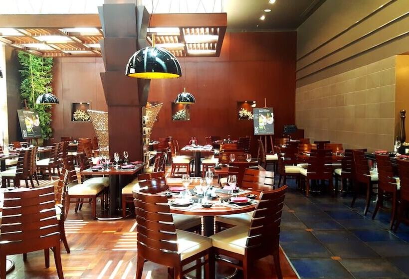 酒店 Crowne Plaza Jeddah, An Ihg