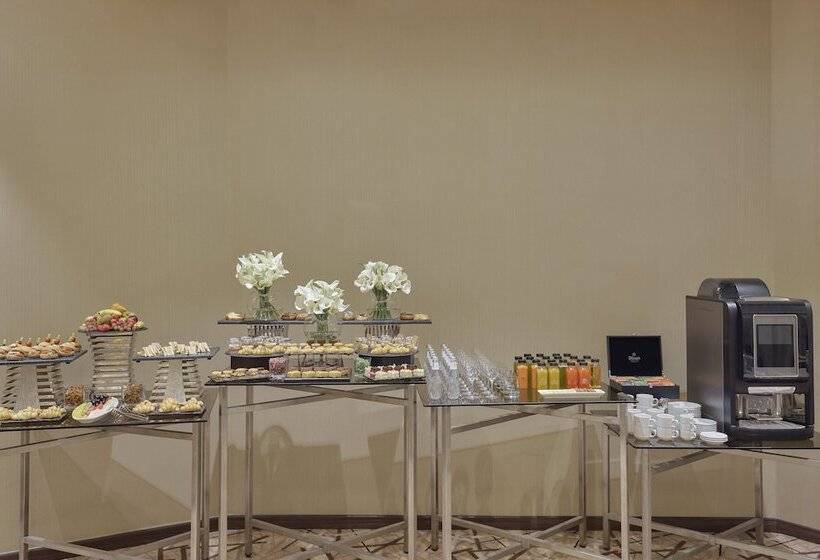 בית מלון כפרי Crowne Plaza Riyadh Palace, An Ihg