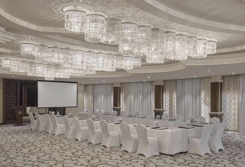 בית מלון כפרי Crowne Plaza Riyadh Palace, An Ihg