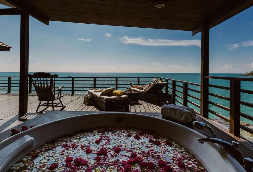 Отель Garrya Tongsai Bay Samui