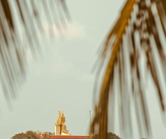 Отель Garrya Tongsai Bay Samui