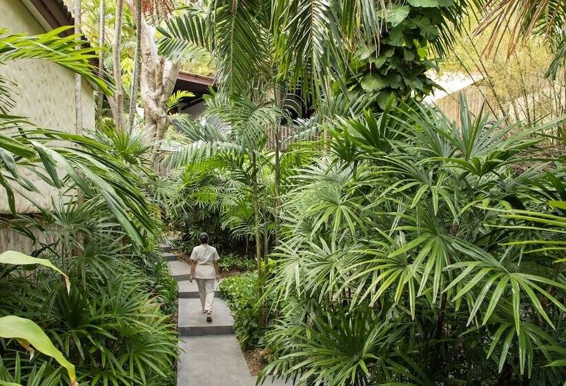 Отель Garrya Tongsai Bay Samui