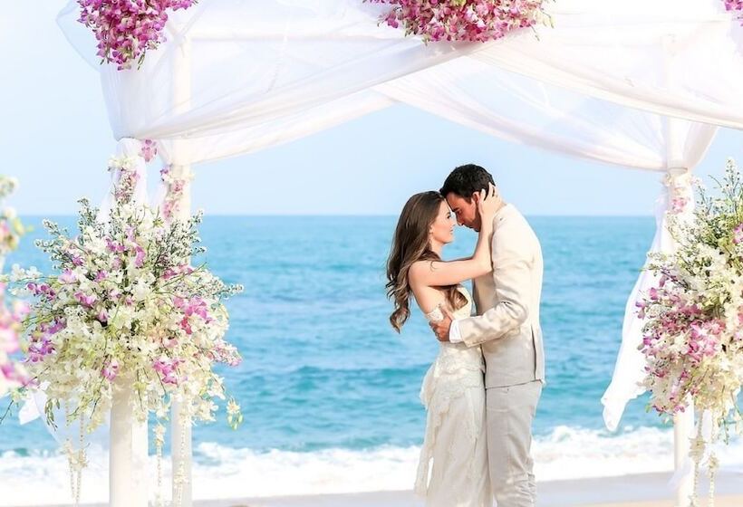 Отель Garrya Tongsai Bay Samui