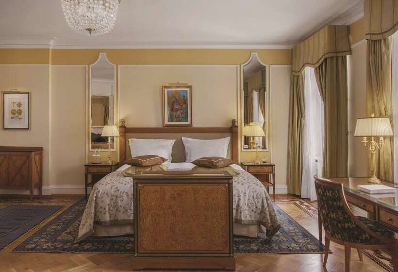 בית מלון כפרי Grand  Europe, A Belmond , St Petersburg