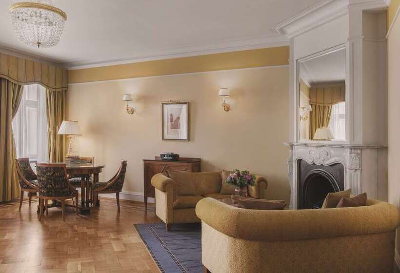 בית מלון כפרי Grand  Europe, A Belmond , St Petersburg