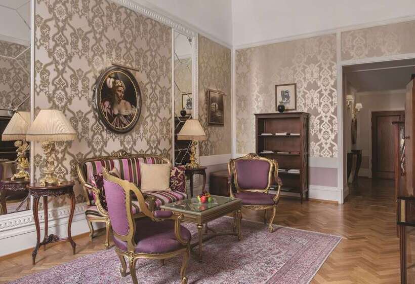 בית מלון כפרי Grand  Europe, A Belmond , St Petersburg