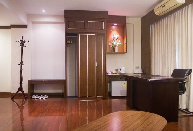 호텔 Hatyai Holiday