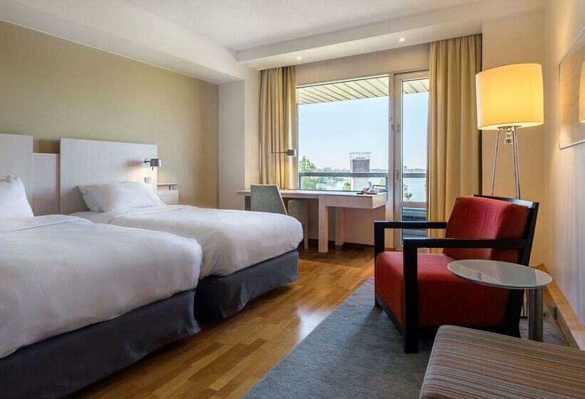 酒店 Hilton Helsinki Kalastajatorppa