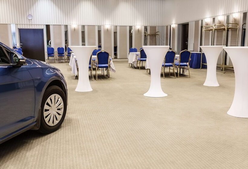 酒店 Hilton Helsinki Kalastajatorppa