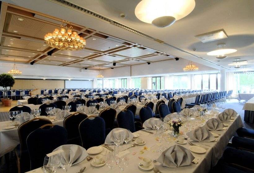 酒店 Hilton Helsinki Kalastajatorppa