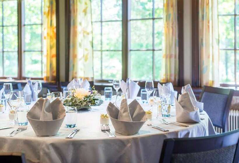 酒店 Hilton Helsinki Kalastajatorppa