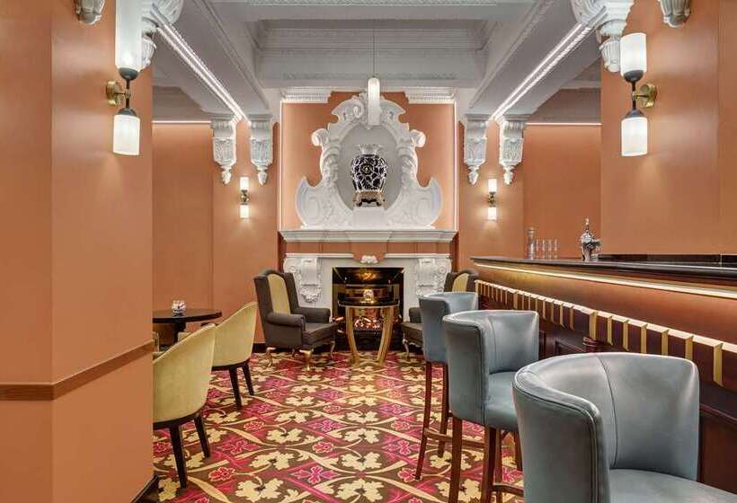 هتل Hilton Moscow Leningradskaya