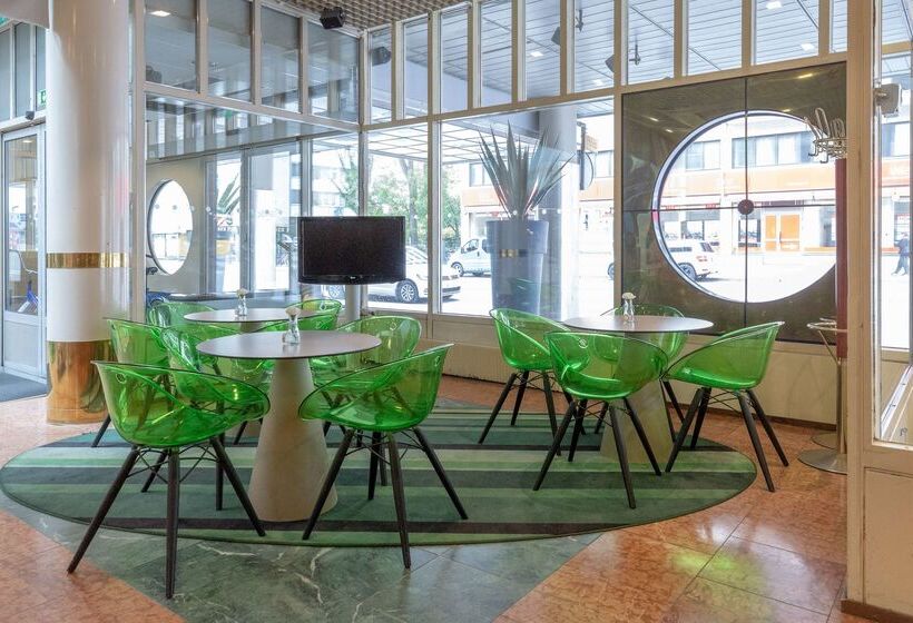 Отель Holiday Inn Turku