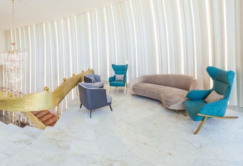 هتل Intourist Khabarovsk