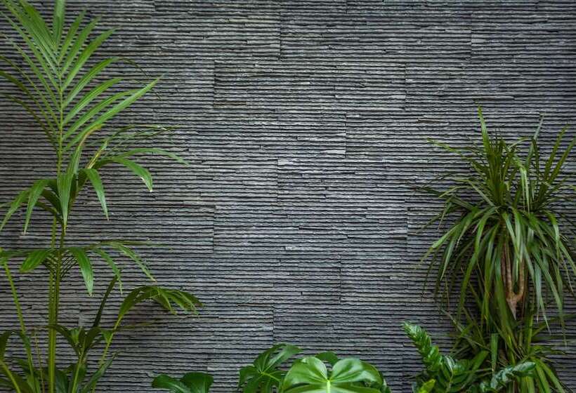 هتل Intourist Khabarovsk