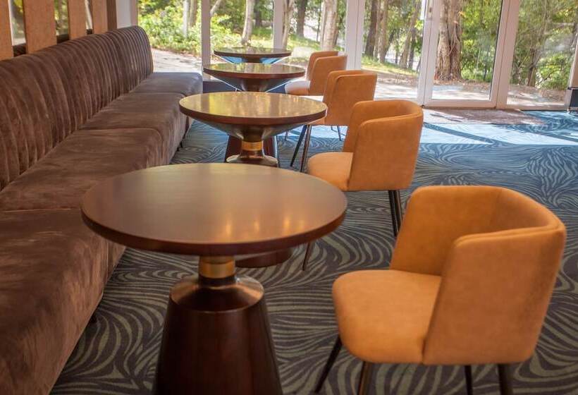 هتل Intourist Khabarovsk