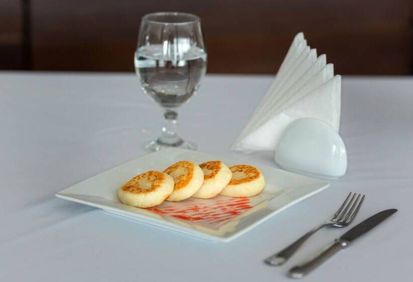 هتل Intourist Khabarovsk