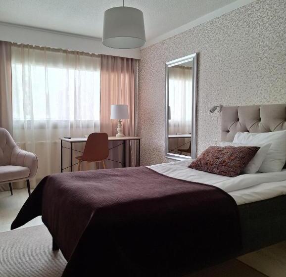 בית מלון כפרי Käenpesä