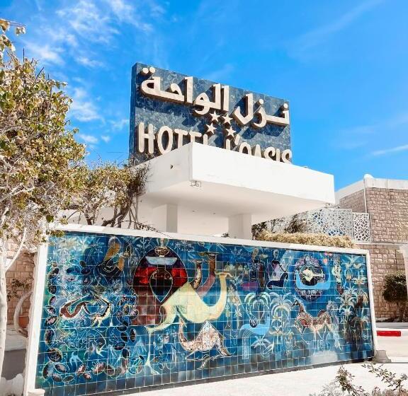 Отель Hôtel Oasis Gabes