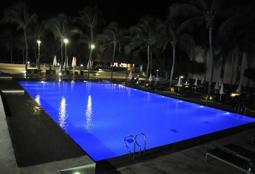 Отель Palm Beach