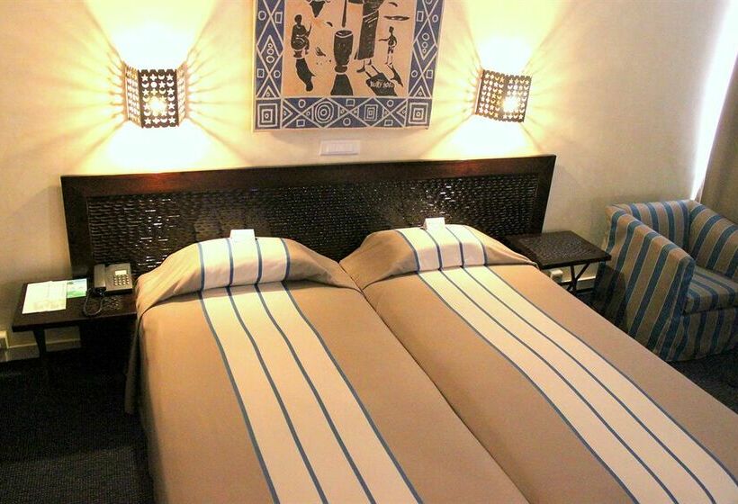 Отель Palm Beach