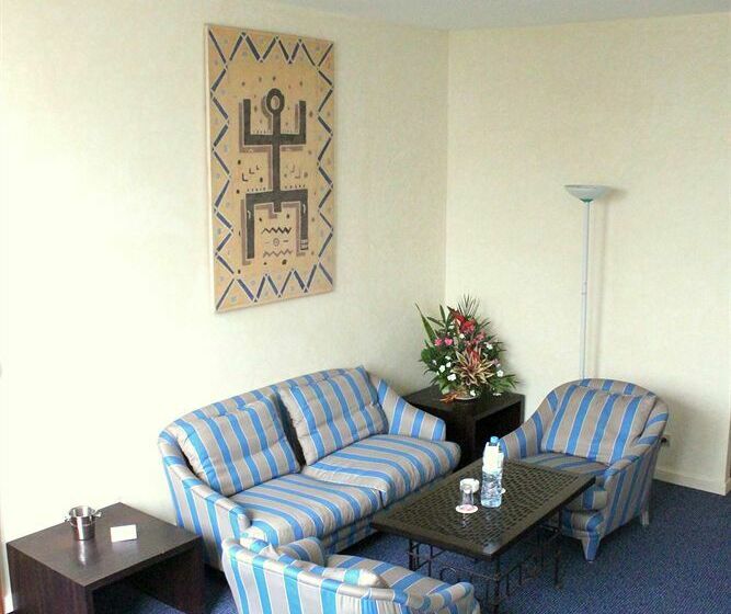 Отель Palm Beach