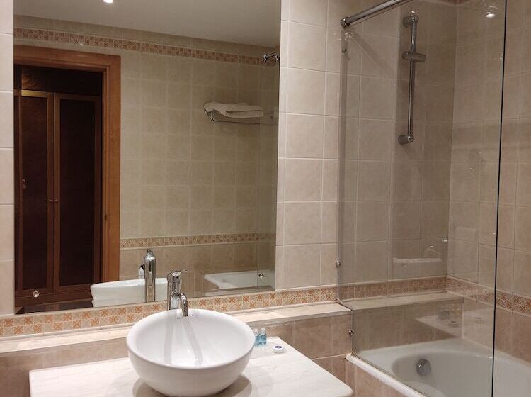 هتل Les Oliviers Palace