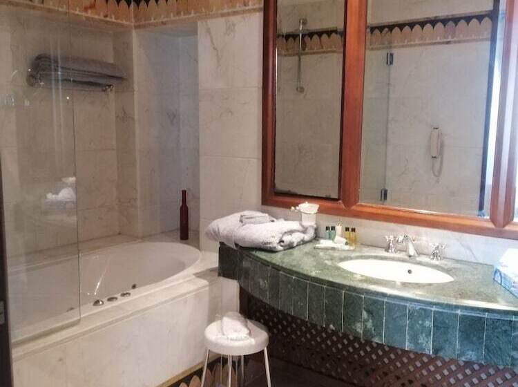 هتل Les Oliviers Palace