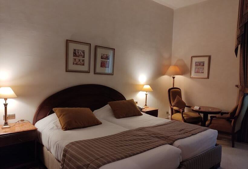 هتل Les Oliviers Palace