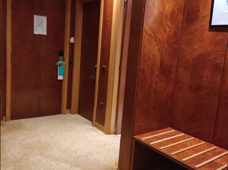 هتل Les Oliviers Palace