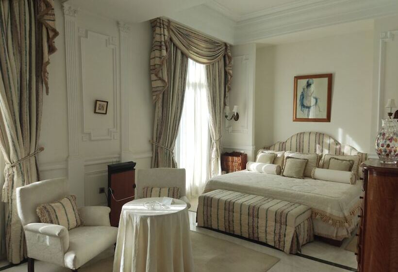 هتل Les Oliviers Palace
