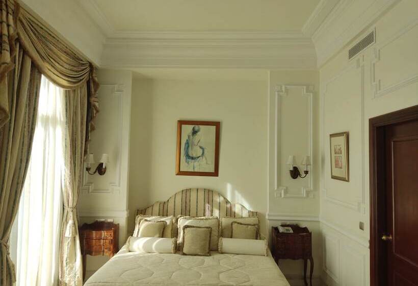 هتل Les Oliviers Palace