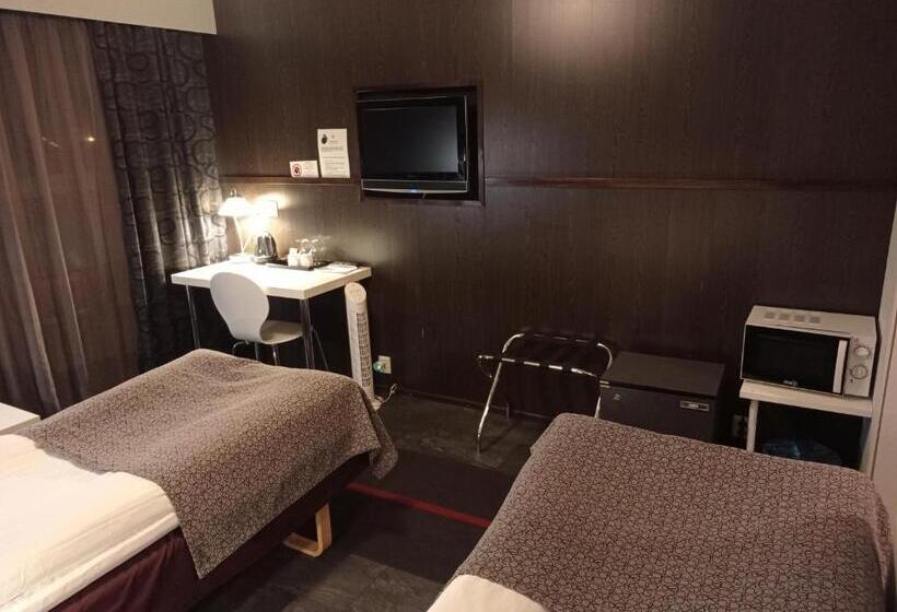 בית מלון כפרי Li Hiittenharju